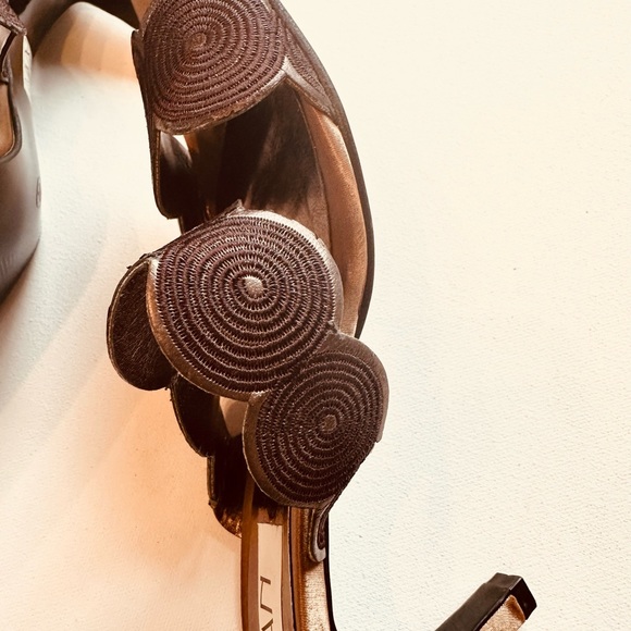 MELAN Moda Italy Sandals Leather Satin Metallic Bronze 3” Heel NEW Sz 38 7.5 - Picture 8 of 9